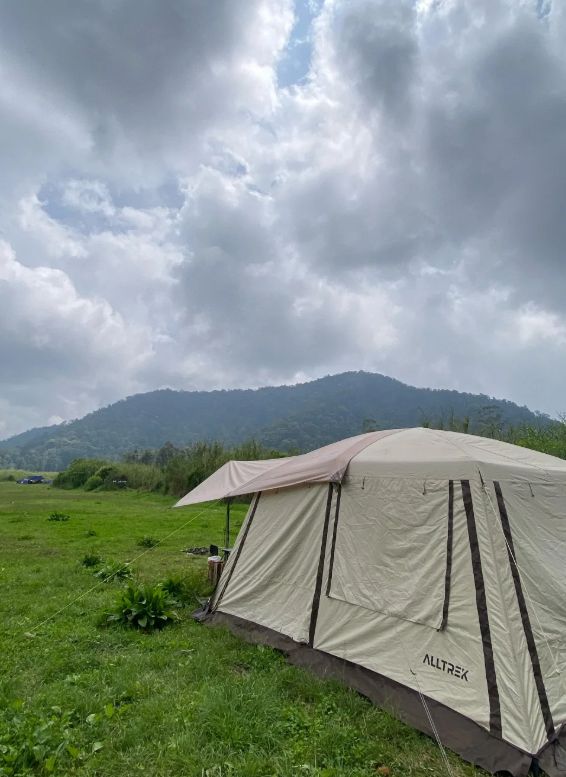 Mountain view camping
